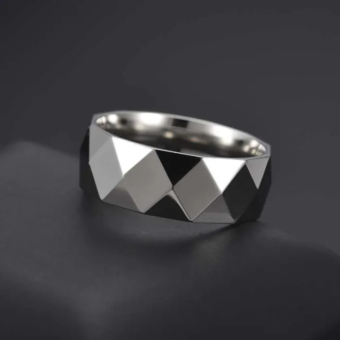 Unisex Punk Geometric Ring – 8MM Stainless Steel Diamond Pattern, Minimalist Design, Wholesale