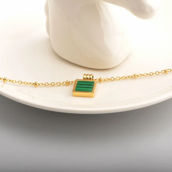 Women's Malachite Necklace – Minimalist Square Pendant, Emerald Green, Titanium Steel, Wholesale