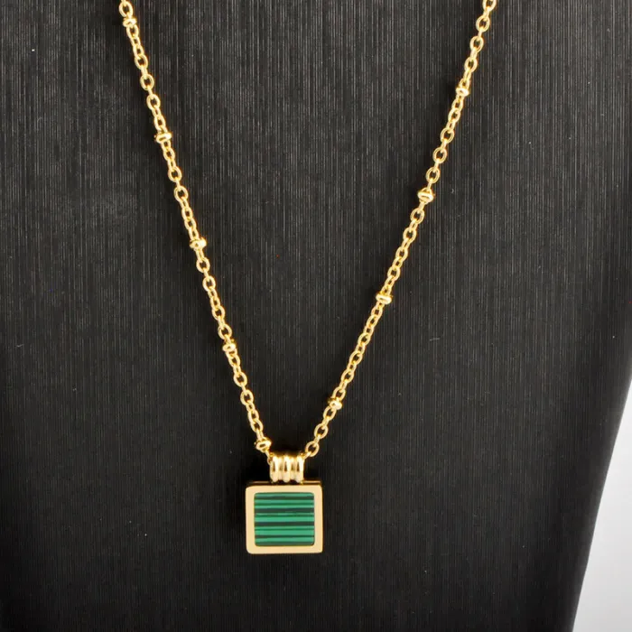 Women's Malachite Necklace – Minimalist Square Pendant, Emerald Green, Titanium Steel, Wholesale
