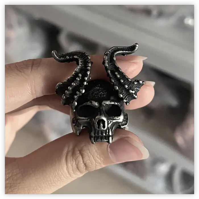 Men’s Punk Goat Skull Ring – Polished Titanium Steel Gothic Jewelry, Bold Statement Ring for Wholesale