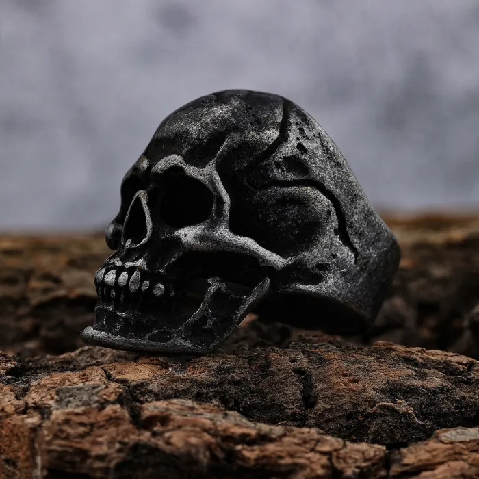Men’s Biker Skull Ring – Vintage Stainless Steel Gothic Style, Bold Motorcycle Fashion Jewelry for Wholesale
