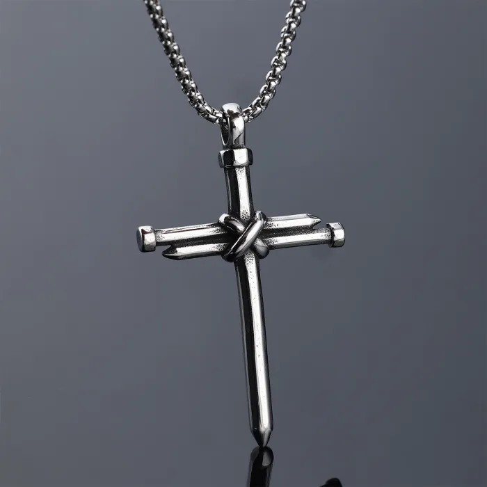 Polished Nail Knot Pendant – Minimalist Fade-Resistant Stainless Steel Necklace, Modern Unisex Jewelry for Wholesale