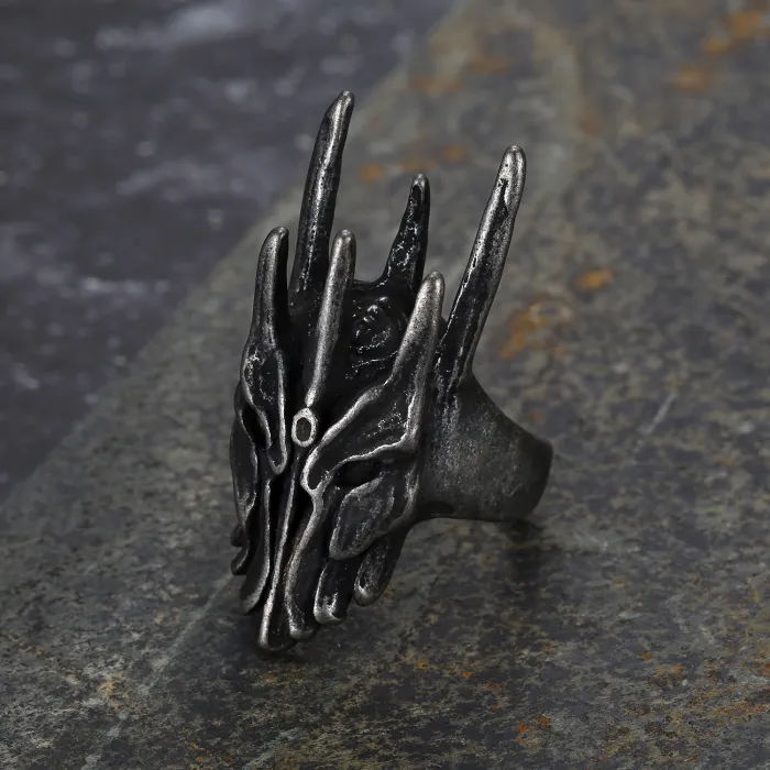 Knuckle-Inspired Skull Ring – Titanium Steel Men’s Gothic Fashion Jewelry, Bold Street Style Wholesale