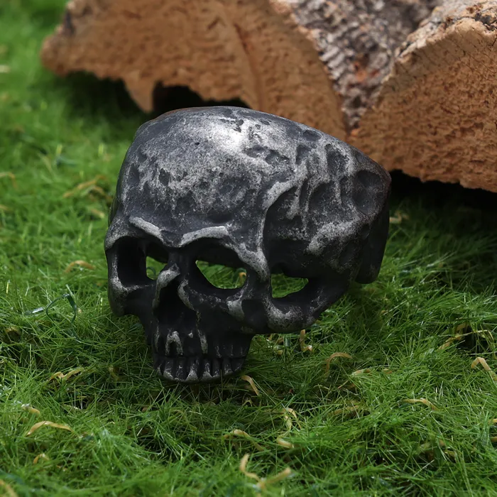 Unisex Skull Ring – Vintage Gothic Stainless Steel Fashion Jewelry for Men & Women, Wholesale Punk Accessories