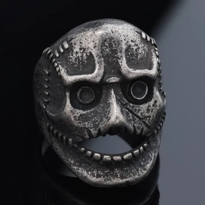 Scar Mask Skull Ring – High Street Band Style Stainless Steel Punk Jewelry for Men, Bold Statement Ring Wholesale