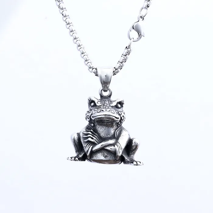 Toad & Cicada Pendant – Symbolic Animal Design Stainless Steel Necklace, Prosperity & Rebirth Amulet Jewelry Wholesale (In Stock)