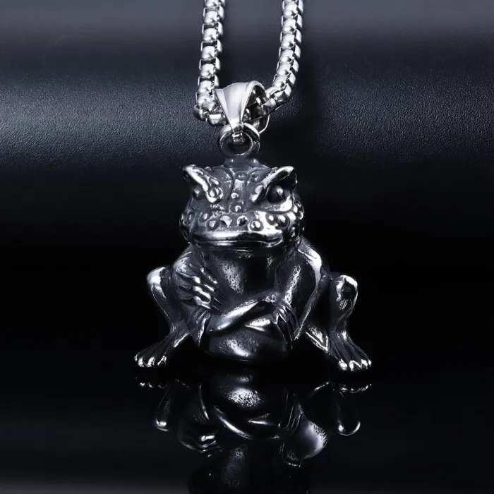 Toad & Cicada Pendant – Symbolic Animal Design Stainless Steel Necklace, Prosperity & Rebirth Amulet Jewelry Wholesale (In Stock)