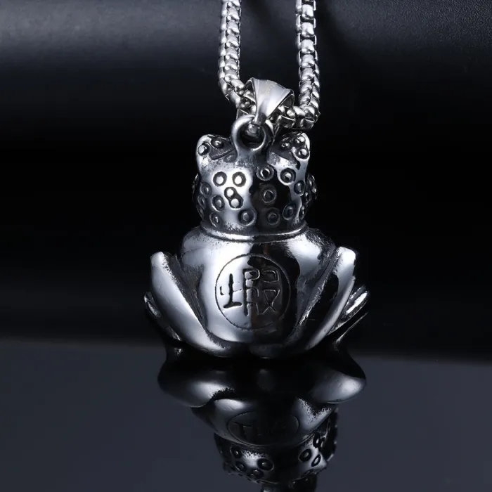 Toad & Cicada Pendant – Symbolic Animal Design Stainless Steel Necklace, Prosperity & Rebirth Amulet Jewelry Wholesale (In Stock)