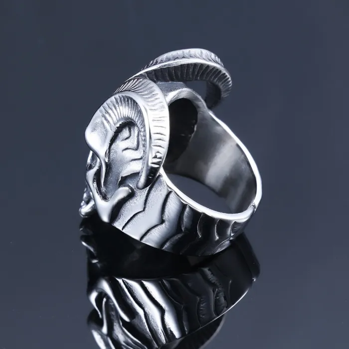 Ram Horn Skull Ring – Polished Stainless Steel Gothic Animal Totem Jewelry for Men, Bold Punk Style Ring Wholesale