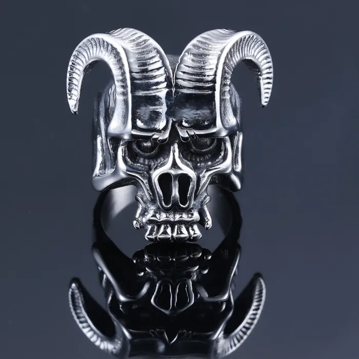Ram Horn Skull Ring – Polished Stainless Steel Gothic Animal Totem Jewelry for Men, Bold Punk Style Ring Wholesale