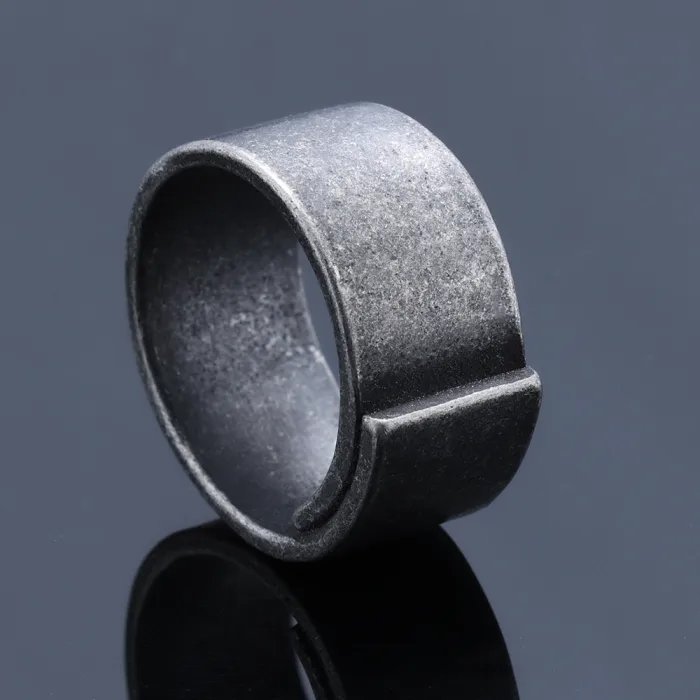 Unisex Vintage Minimalist Ring – Oxidized Stainless Steel Gender-Neutral Band, Retro Daily Jewelry Wholesale (In Stock)