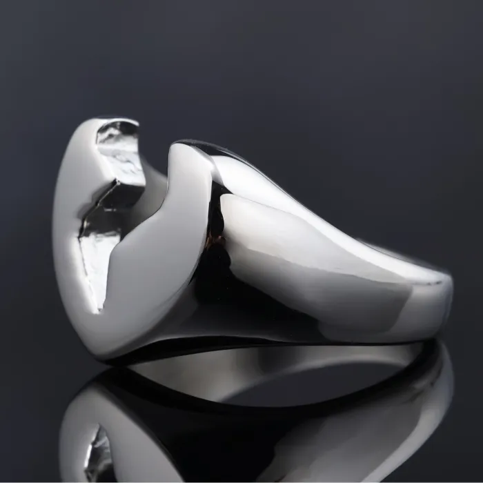 Broken Heart Ring – Unisex Stainless Steel Minimalist Streetwear Jewelry, Edgy Emotional Fashion Accessory Wholesale