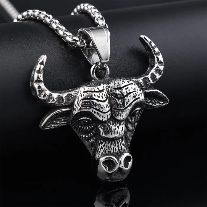 Bull Head Pendant – Stainless Steel Streetwear Animal Totem Necklace for Men, Bold Daily Jewelry Wholesale (In Stock)