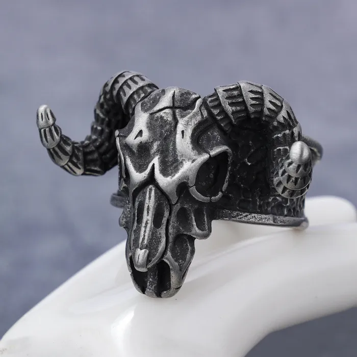 Ram Skull Ring – Gothic Goat Head Stainless Steel Ring for Men, Vintage Punk Style Statement Jewelry Wholesale
