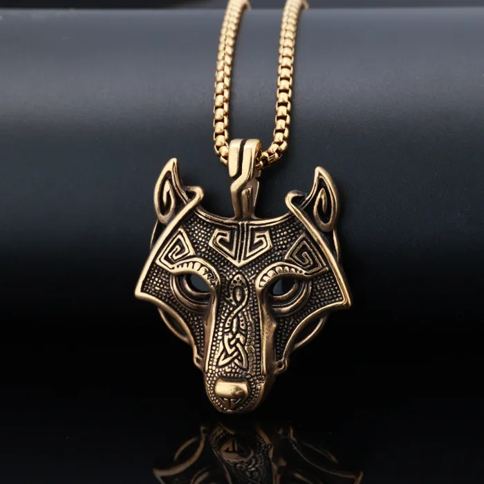 Punk Style Stainless Steel Necklace – Vintage Ice Wolf Head Pendant for Men