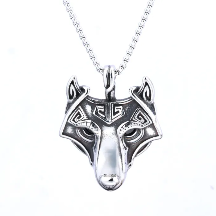 Punk Style Stainless Steel Necklace – Vintage Ice Wolf Head Pendant for Men