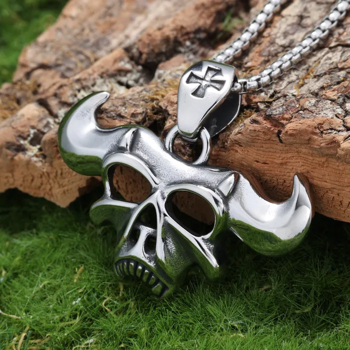 Vintage Bull Skull Pendant Necklace – Punk Rock Biker Style Stainless Steel Jewelry for Men