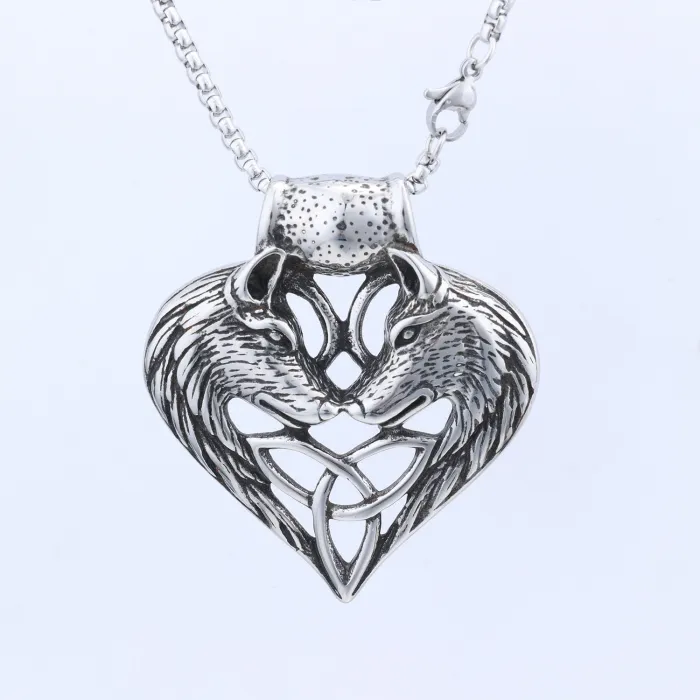 Double Wolf Heart Pendant Necklace – Punk Style Vintage Stainless Steel Animal Jewelry for Men & Women