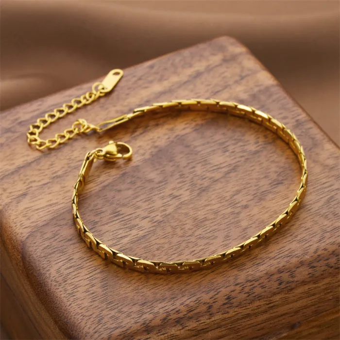 Classic Flat Chain Bracelet – Minimalist Korean Stainless Steel Jewelry for Women | Everyday Wear | Wholesale