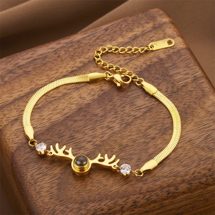 Antler Charm Bracelet – Nordic Deer Design with Crystal Accents | Korean Jewelry for Women | Festive Style | Wholesale