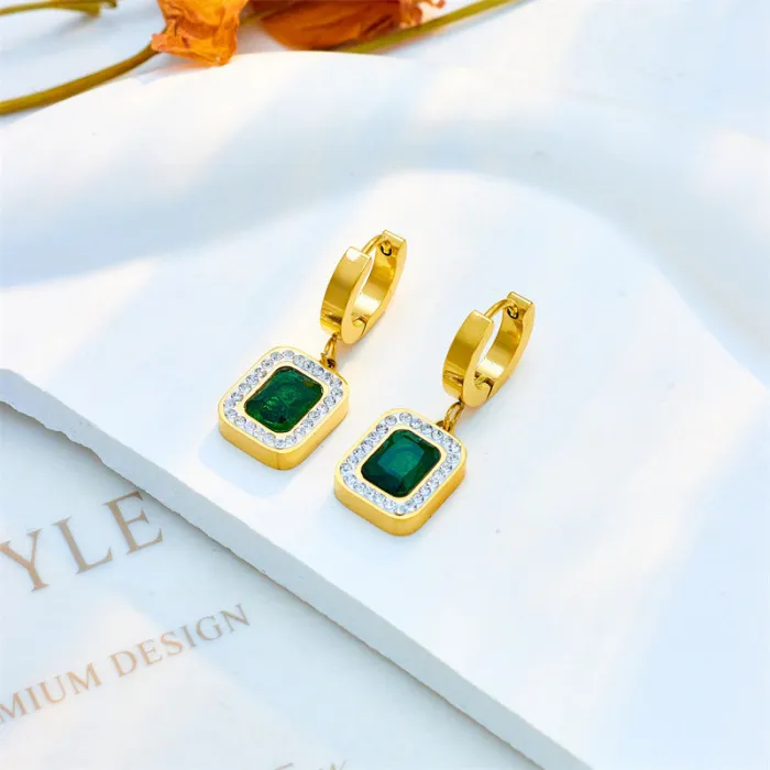 Emerald Green Sugar-Cube Zircon Jewelry Set – 3-Piece Dainty Pendant Necklace, Bracelet & Earrings | Gold-Plated Stainless Steel | Wholesale