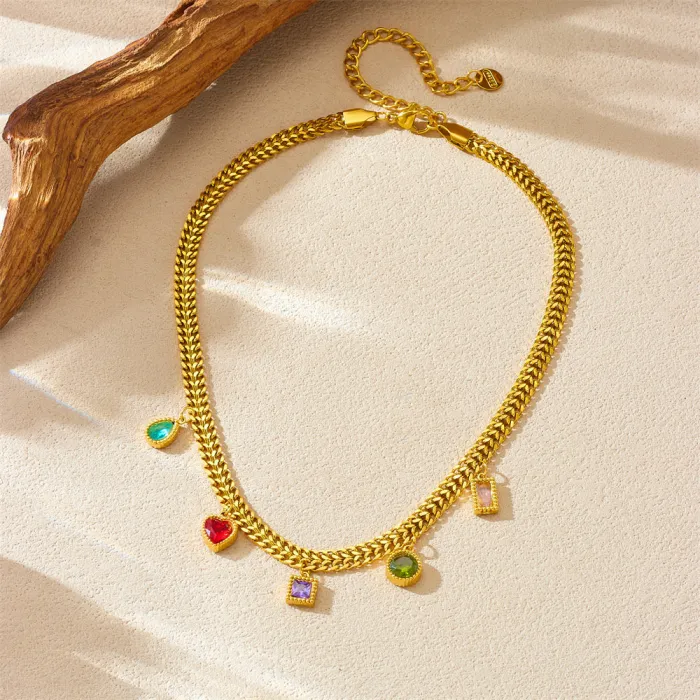Colorful Rhinestone Heart Pendant Choker – Gold-Plated Stainless Steel Dainty Short Necklace for Women | Sweet Spicy Y2K Style | Wholesale Jewelry
