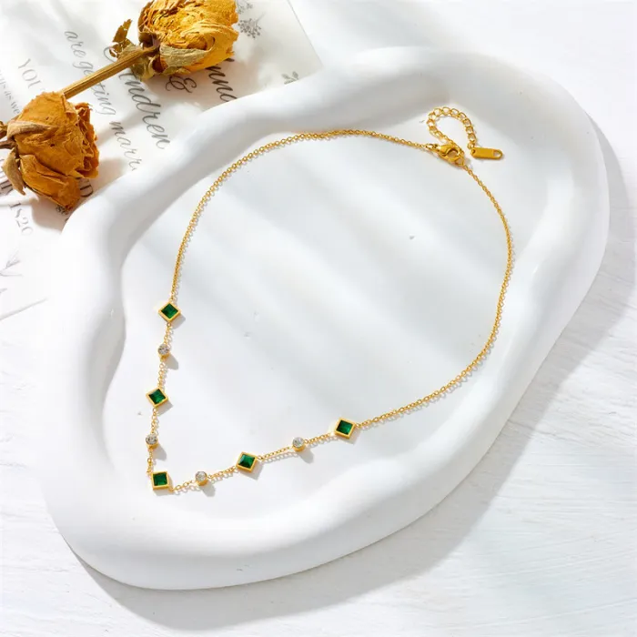 Minimalist Green Square Gem Jewelry Set – Gold-Plated Stainless Steel Chain Necklace & Bracelet for Women | Modern Elegant Style | Wholesale