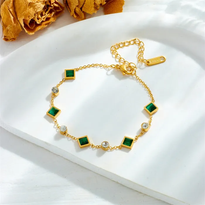 Minimalist Green Square Gem Jewelry Set – Gold-Plated Stainless Steel Chain Necklace & Bracelet for Women | Modern Elegant Style | Wholesale