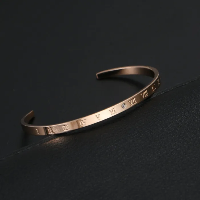 Minimalist C-Shaped Stainless Steel Bangle – Rose Gold Roman Numeral Open Bracelet | Ins Style Jewelry for Women | Wholesale