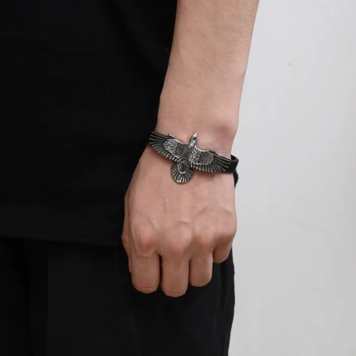 Best-Selling Men’s Leather Braided Bracelet – Vintage Style with Stainless Steel Magnetic Clasp & Bold Eagle Charm | Fashion Wristband | Wholesale