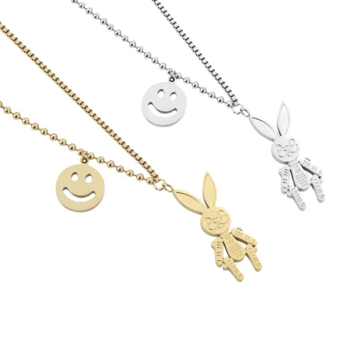 New Korean Style Smiley Bunny Pendant Necklace – Minimalist Stainless Steel Round Disc Choker for Women | Trendy Jewelry | Wholesale