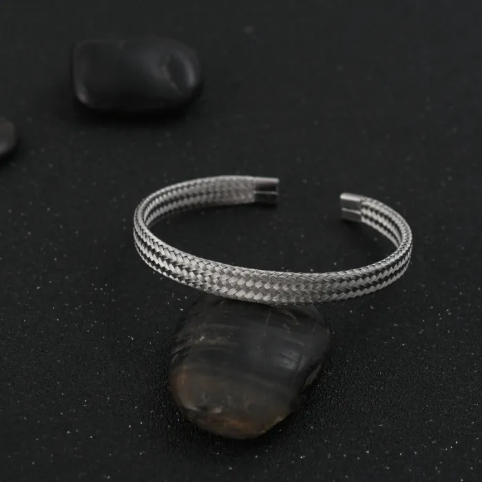 Hip-Hop Titanium Steel C-Shaped Bracelet – Twisted Wire Mesh Design for Men | Trendy Street Style Bangle | Wholesale