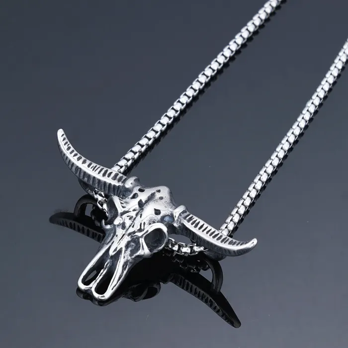 Bull Horn Pendant – Punk Style Stainless Steel Necklace for Men | Gothic Rock Accessories | Edgy Statement Jewelry | Wholesale