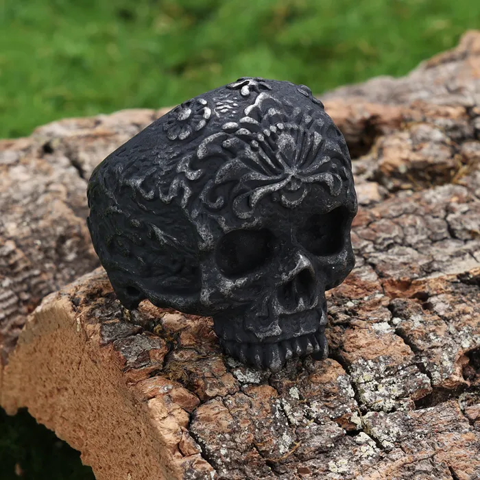 Vintage Skull Ring – Distressed Finish Stainless Steel Biker Ring for Men | Bold Gothic Punk Style | Streetwear Hip Hop Jewelry | Wholesale