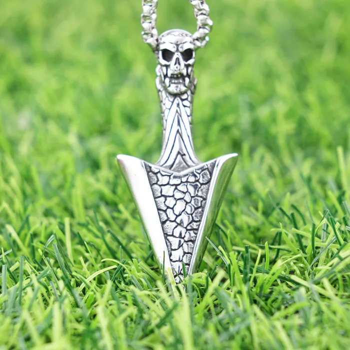Vintage Blue Turquoise Triangle Pendant – Artistic Stainless Steel Jewelry for Men and Women | Retro Gemstone Charm | Wholesale