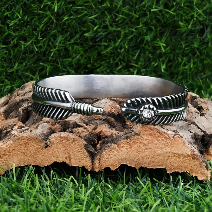 Feather Diamond Cuff Bracelet – Ins Style High-End Open C-Shaped Stainless Steel Bangle for Women | Trendy Jewelry | Wholesale