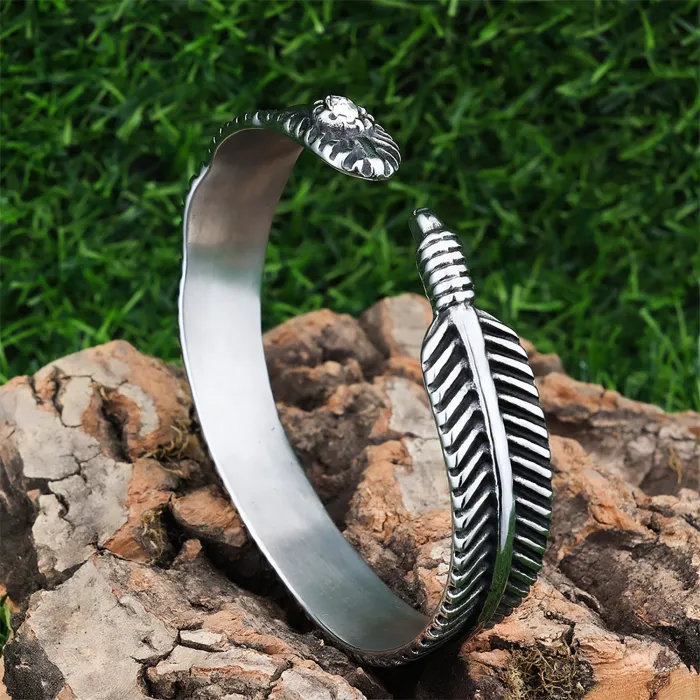 Feather Diamond Cuff Bracelet – Ins Style High-End Open C-Shaped Stainless Steel Bangle for Women | Trendy Jewelry | Wholesale