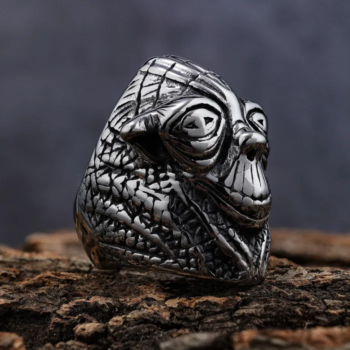 Alien Totem Ring – Punk Style Stainless Steel Men’s Ring, Sci-Fi Movie Inspired Jewelry Wholesale