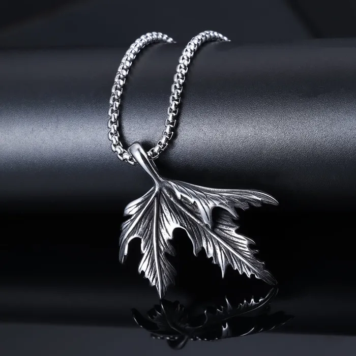 Punk Street Style Leaf Pendant Necklace – Stainless Steel Hip-Hop Jewelry for Men | No Fade Urban Fashion Accessory | Wholesale