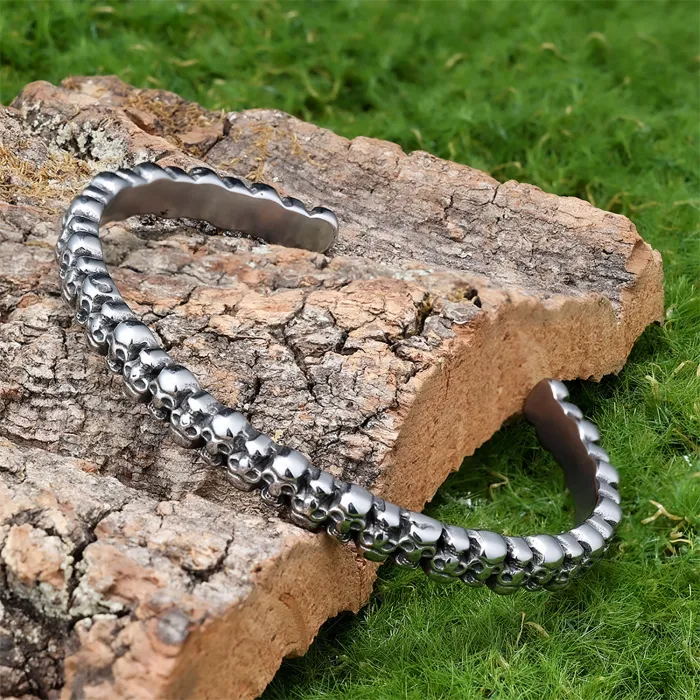 Punk Style Full-Skull Cuff Bracelet – Vintage Steel Color Open Bangle for Men | Gothic Beaded Design | Titanium Steel | Wholesale