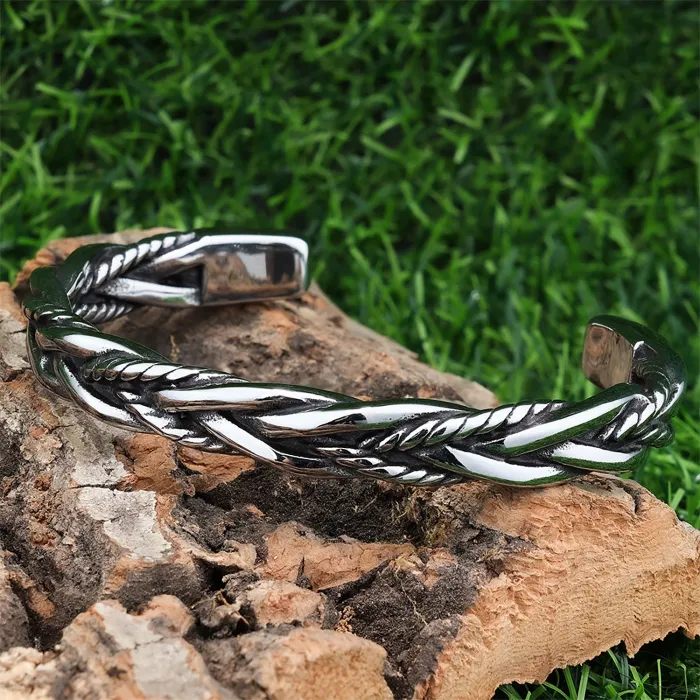 Woven C-Shaped Cuff Bracelet – Vintage-Inspired Small-Batch Design in Stainless Steel | Retro Style | Unisex Minimalist Jewelry | Wholesale