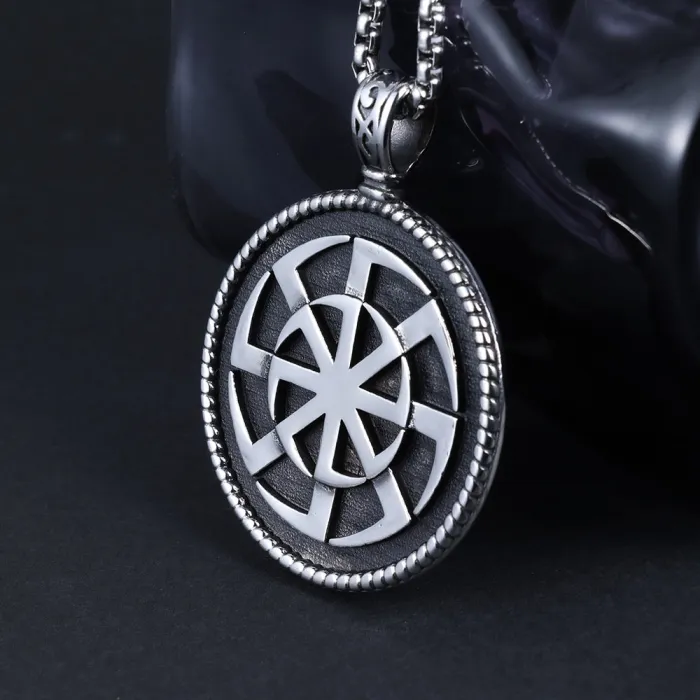 Punk Style Streetwear Pendant – Retro-Inspired Stainless Steel Necklace for Daily Wear | Trendy Vintage Jewelry | Wholesale