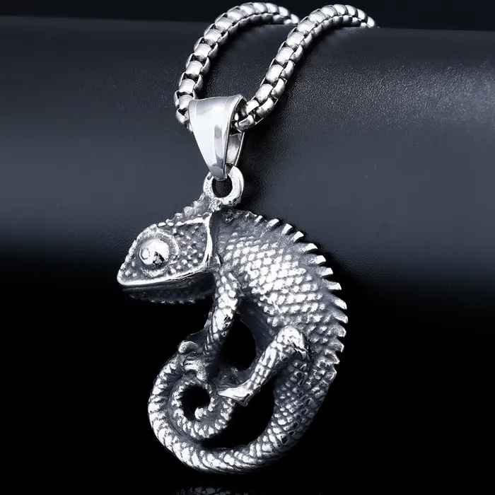 Chameleon Pendant Necklace – Polished Stainless Steel Animal Series Jewelry | Retro Punk Style | Fade-Resistant | Wholesale