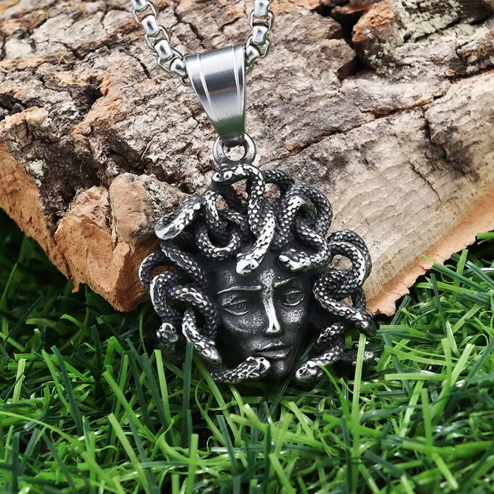 Medusa Head Pendant – Vintage Hip-Hop Snake Woman Necklace in Stainless Steel | Minimalist Gothic Jewelry | Unisex