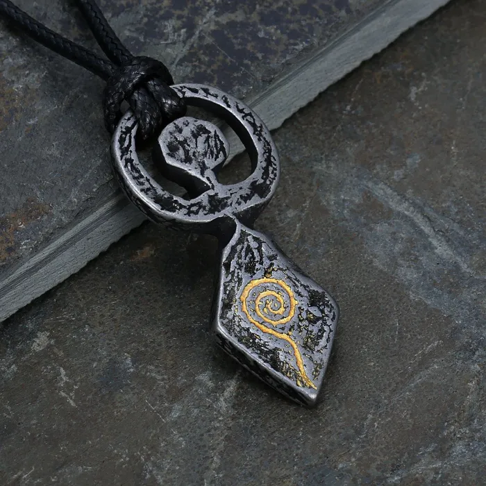 Spiral Pendant Necklace – Modern Stainless Steel Jewelry for Men & Women | Minimalist Trendy Design | Unisex Accessory | In Stock