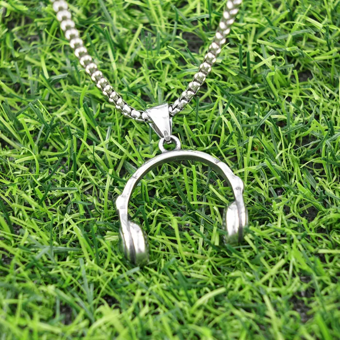 Hip-Hop Headphone Pendant – Polished Stainless Steel Music Jewelry | Trendy & Unique Style | Fashion Accessory for Men & Women
