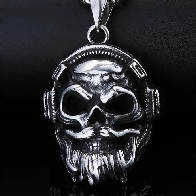 Punk Skull Headphones Necklace – Gothic Bearded Skeleton Pendant for Men