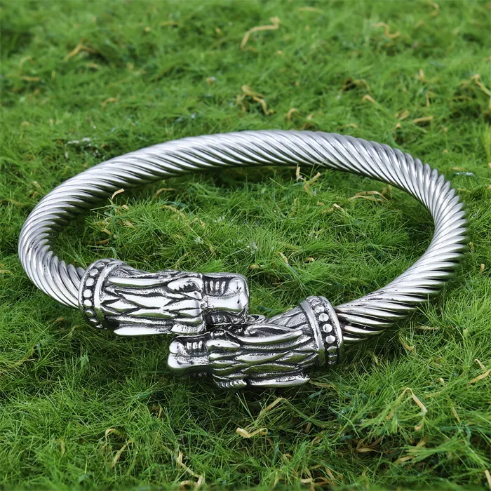 Hot-Selling Vintage Viking Wolf Head Open Cuff Bracelet – Stainless Steel