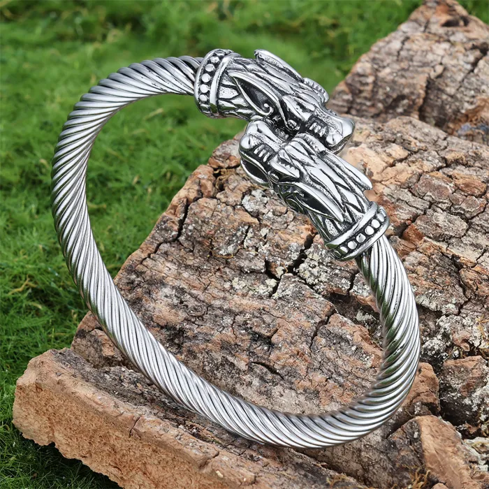 Hot-Selling Vintage Viking Wolf Head Open Cuff Bracelet – Stainless Steel