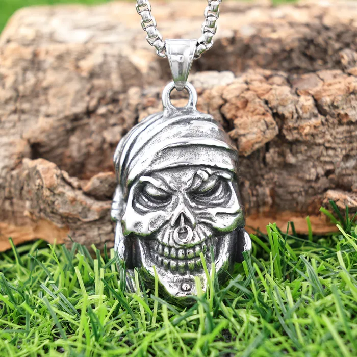 New Punk Style Polished Pirate Skull Pendant – Retro Stainless Steel Jewelry (Dropshipping Available)